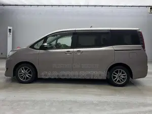 Toyota Noah 2021 Brown