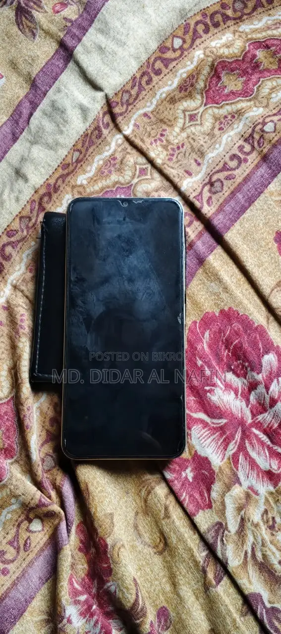 Vivo Y16 64 GB Yellow