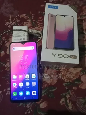 Vivo Y90 32 GB Gold