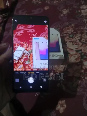 Vivo Y90 32 GB Gold