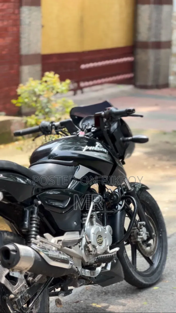 Bajaj Pulsar 150 2017 Black