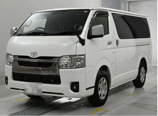 Toyota HiAce 2023 Pearl