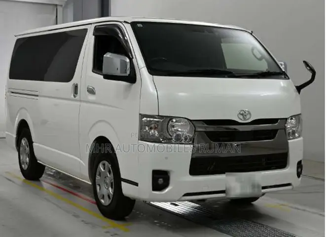 Toyota HiAce 2023 Pearl