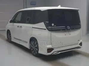 Toyota Voxy 2023 Pearl