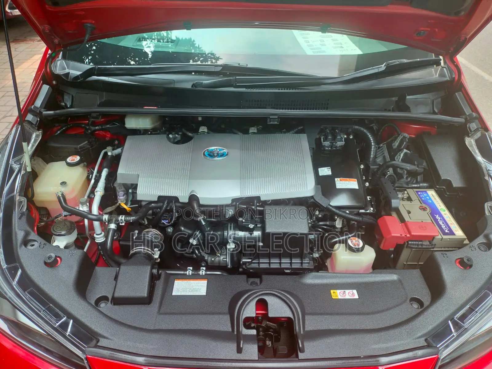 Toyota Prius LE FWD 2019 Red