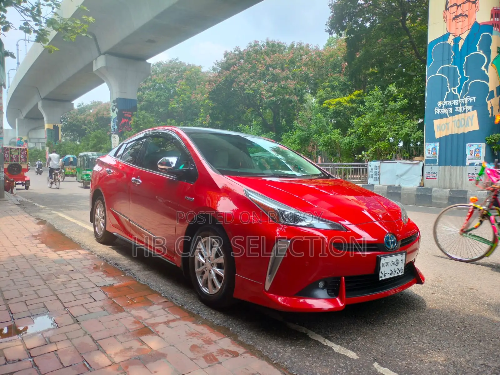 Toyota Prius LE FWD 2019 Red