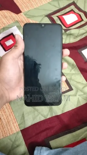 Samsung Galaxy A30 64 GB Black