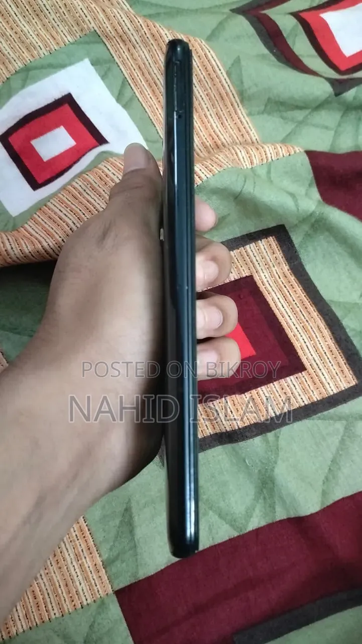 Samsung Galaxy A30 64 GB Black