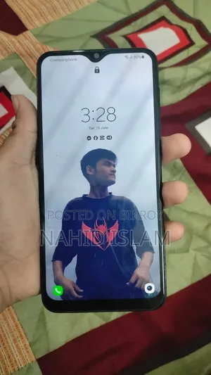 Samsung Galaxy A30 64 GB Black