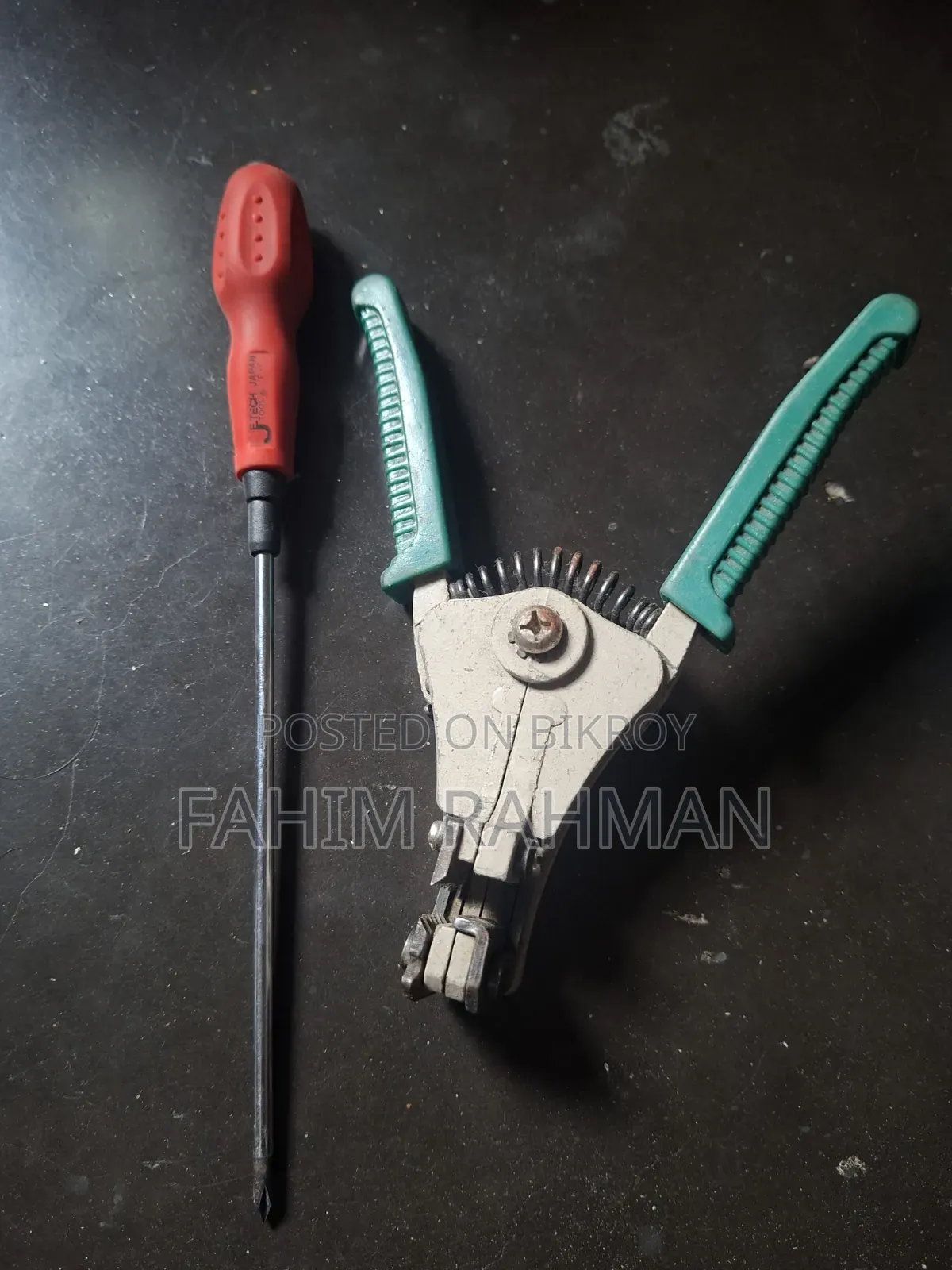 Soldering Iron 4 pieces, Mobile Toolbox, Wire Stripper, Pliers, etc.