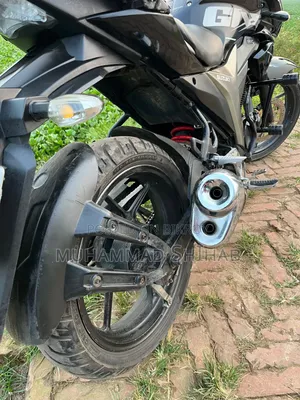 Suzuki 2022 Black