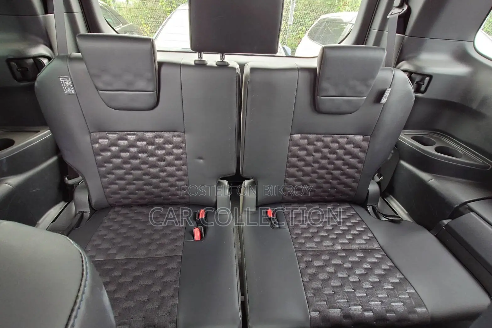Toyota Voxy 2022 Pearl