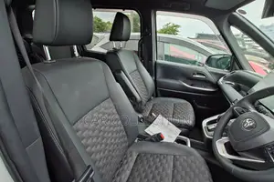 Toyota Voxy 2022 Pearl