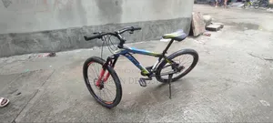 ২৬ সাইজ গার্ল সাইকেল