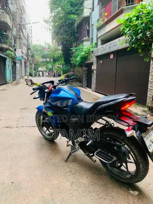 সুজুকি জিক্সার মনোটোন ২০১৮ ব্লু