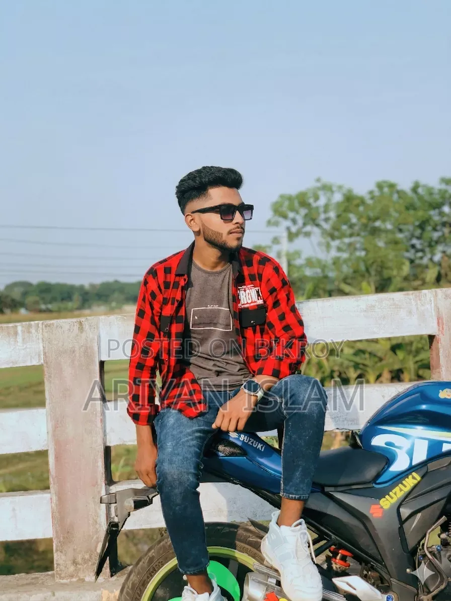 সুজুকি জিক্সার এসএফ ২০১৬ ব্লু