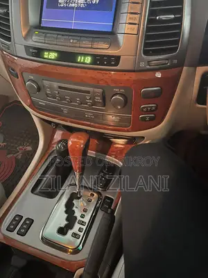 Toyota Land Cruiser Cygnus 4.7 2003 Gold