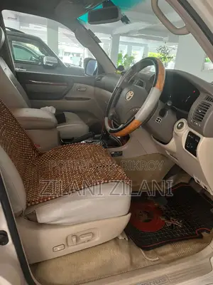 Toyota Land Cruiser Cygnus 4.7 2003 Gold