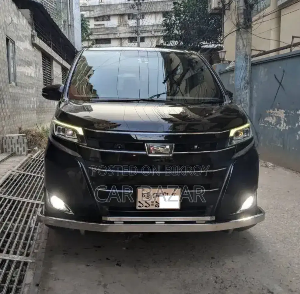Toyota Noah 2016 Black