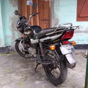 Bajaj CT 100 2019 Black