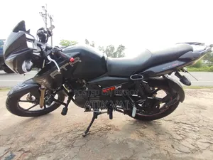 TVS Apache RTR 160 2V 2021 Black