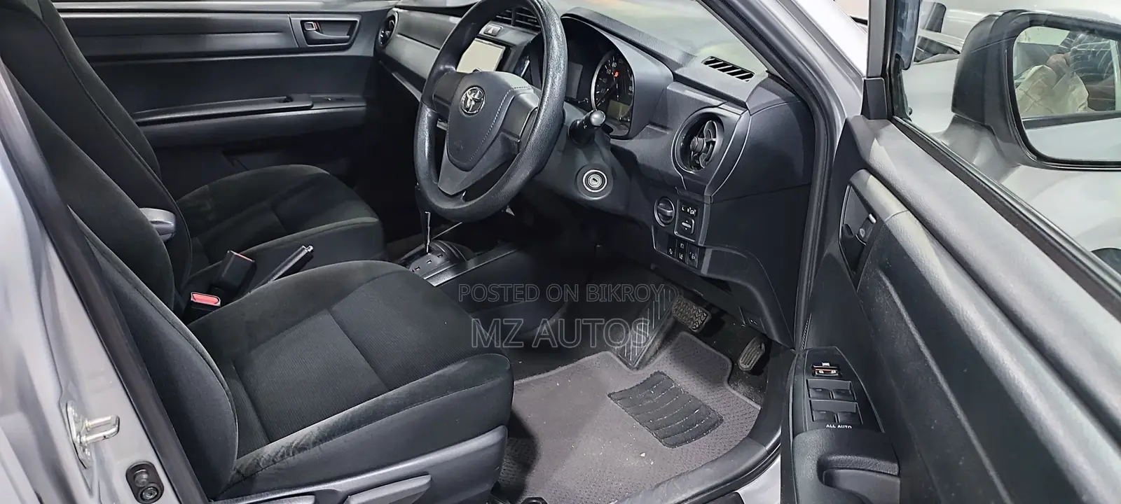 Toyota Axio 2022 Silver