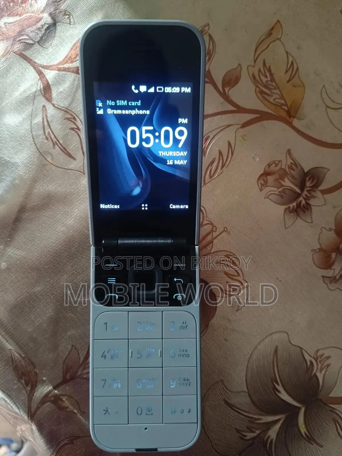 Nokia 2720 Flip 512 GB Gray