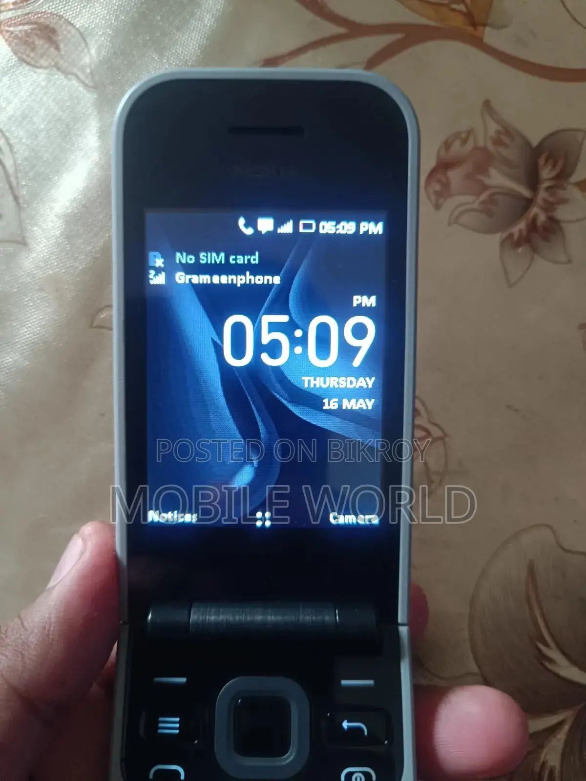 Nokia 2720 Flip 512 GB Gray