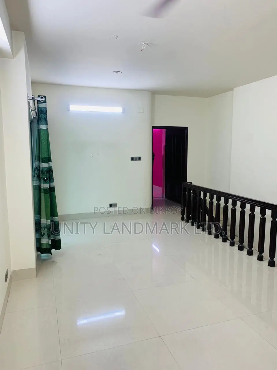 Furnished 3-Bedroom Duplex in Uproperty, Jamuna Future Park for Sale
