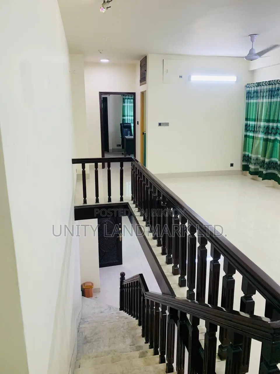Furnished 3-Bedroom Duplex in Uproperty, Jamuna Future Park for Sale