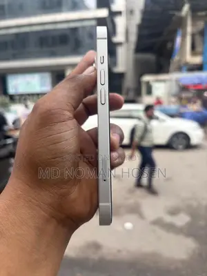 Apple iPhone 13 128 GB White