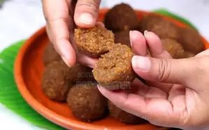 Ghorer Toiri Fresh Narikel Laddu - Radio Colony, Vatpara, Deliver Free