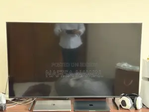 Samsung 50” Crystal UHD Smart TV (Model: DU7500)