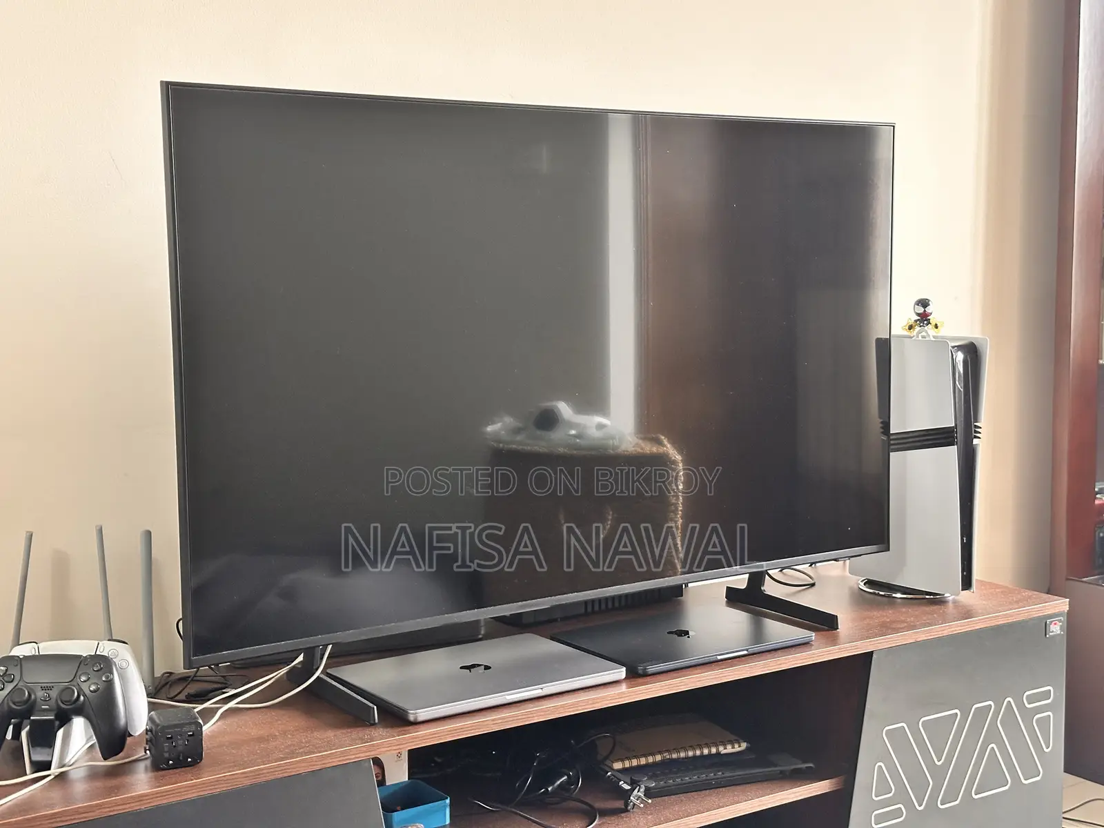 Samsung 50” Crystal UHD Smart TV (Model: DU7500)