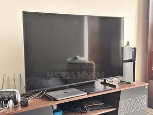 Samsung 50” Crystal UHD Smart TV (Model: DU7500)