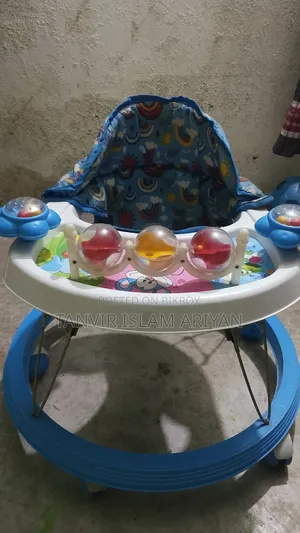 বাচ্চাদের খেলনা গাড়ি