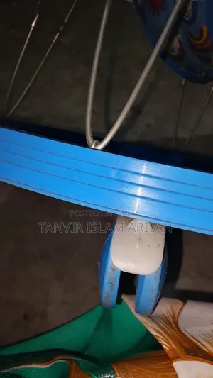 বাচ্চাদের খেলনা গাড়ি