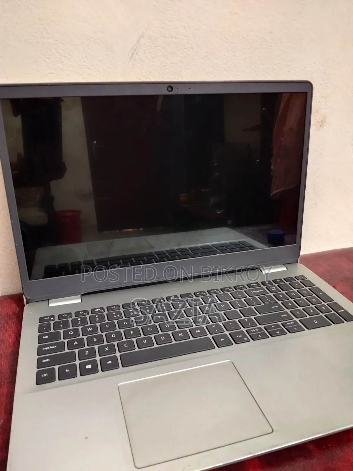 Laptop Dell Inspiron 15 3000 4GB Intel Core I3 HDD+SSD 1T