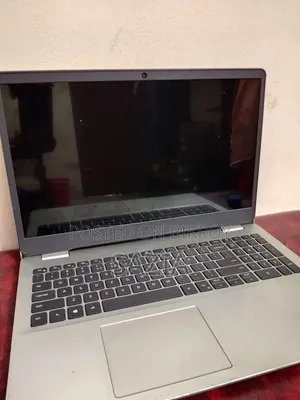 Laptop Dell Inspiron 15 3000 4GB Intel Core I3 HDD+SSD 1T