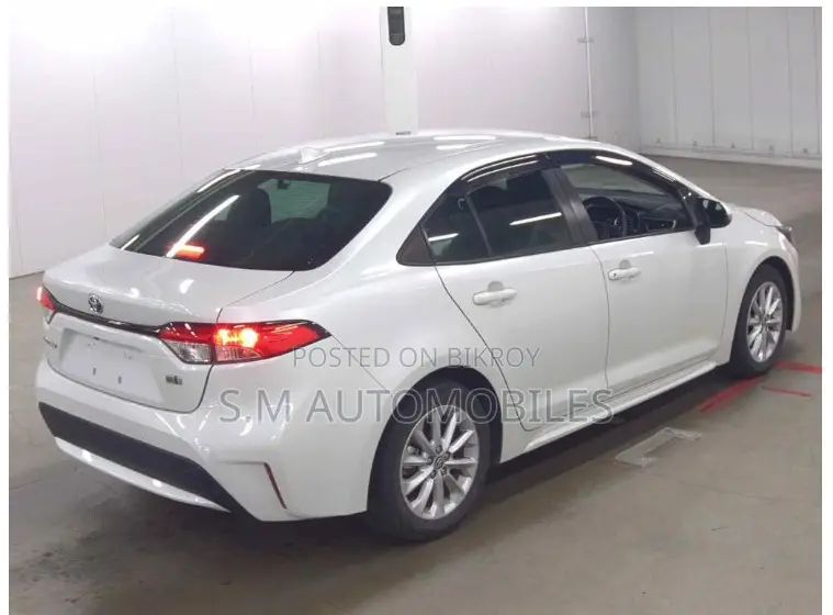 Toyota Corolla L 2021 Pearl