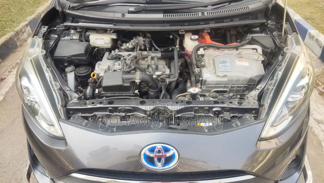 Toyota Aqua 2019 Gray