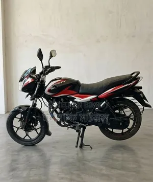 বাজাজ ডিসকভার ১২৫ ২০২১ কালো