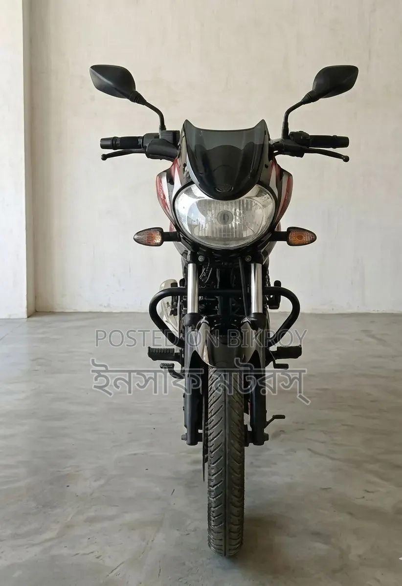 বাজাজ ডিসকভার ১২৫ ২০২১ কালো
