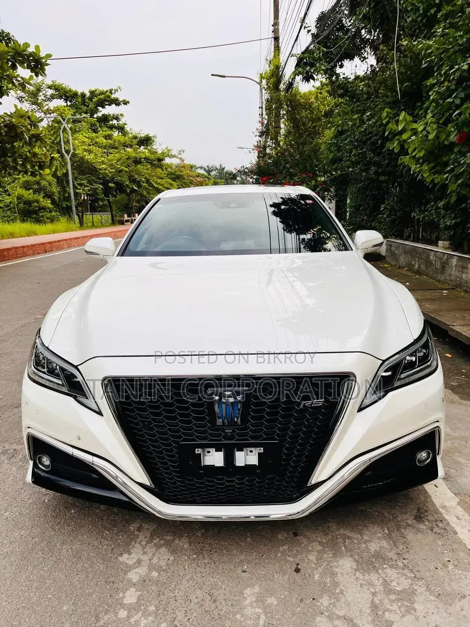 Toyota Crown 2020 Pearl