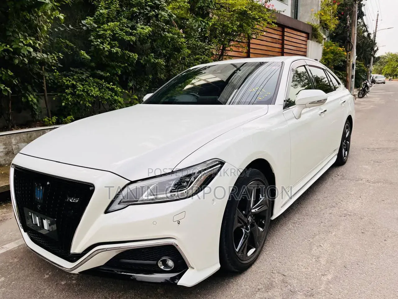 Toyota Crown 2020 Pearl