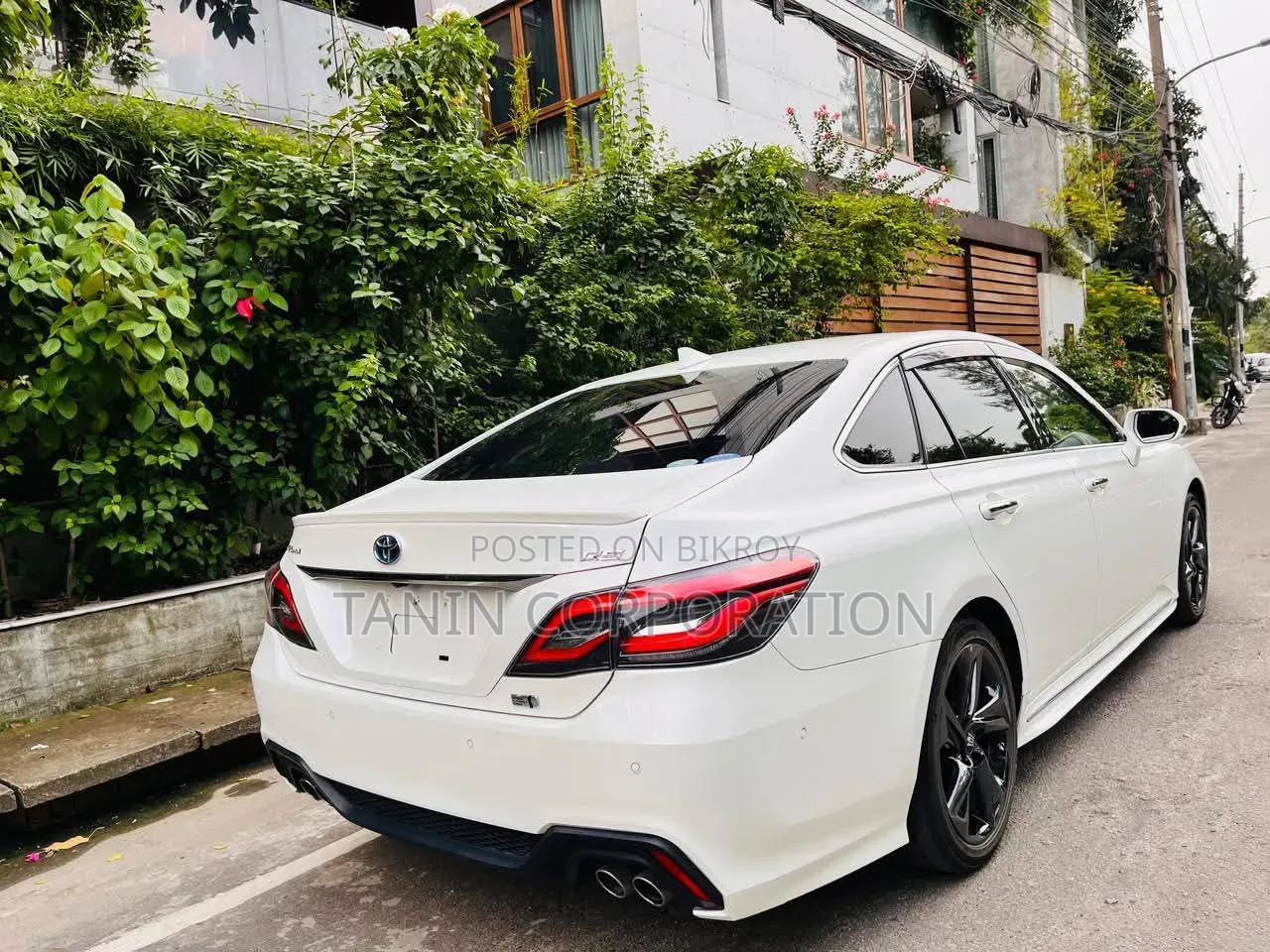 Toyota Crown 2020 Pearl