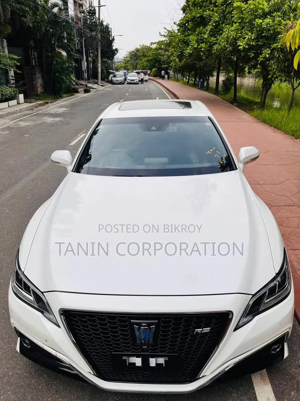 Toyota Crown 2020 Pearl