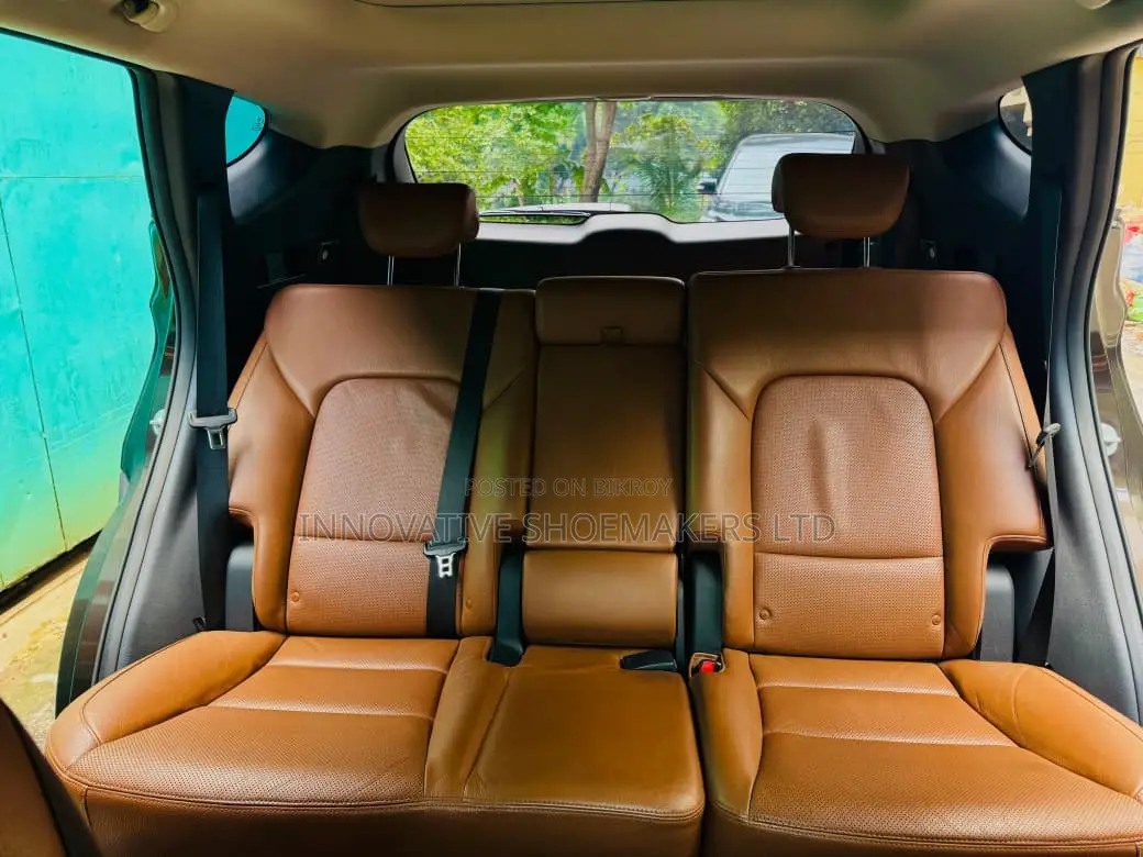 Hyundai Santa Fe 2016 Brown