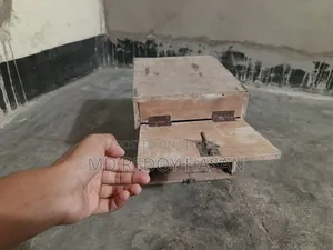 পাখির ব্রিডিং বক্স