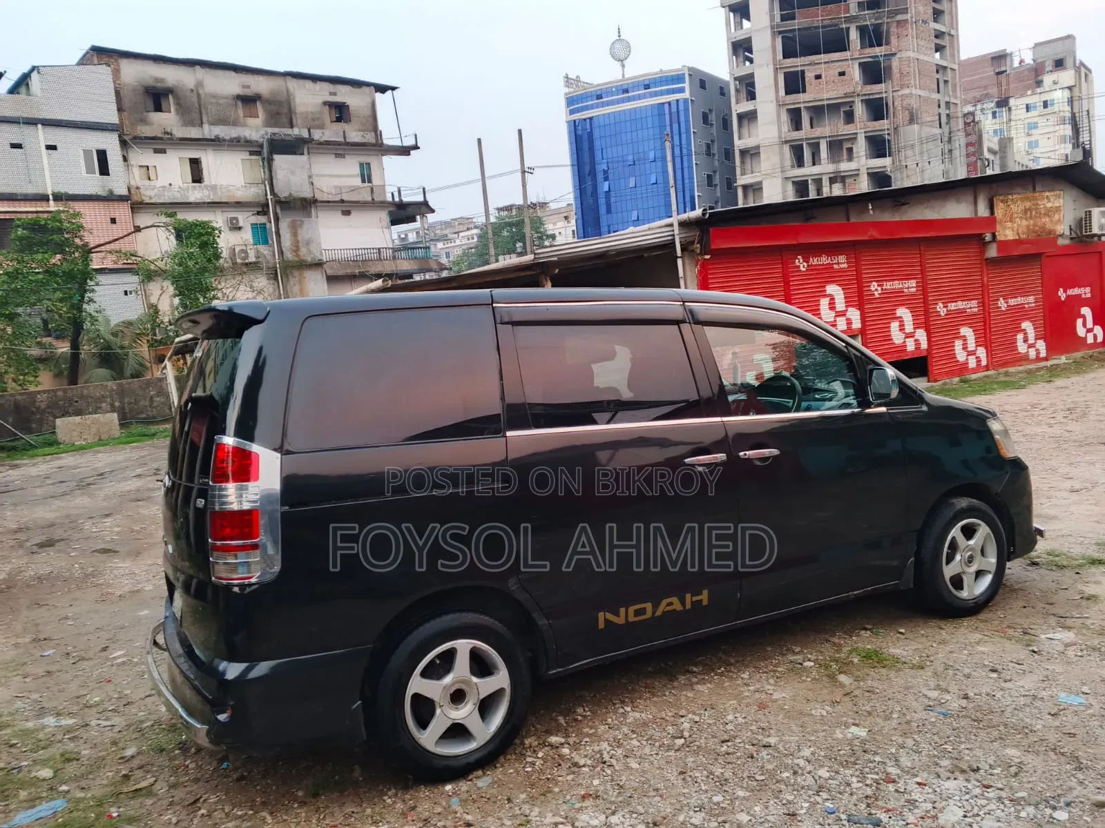 Toyota Noah 2002